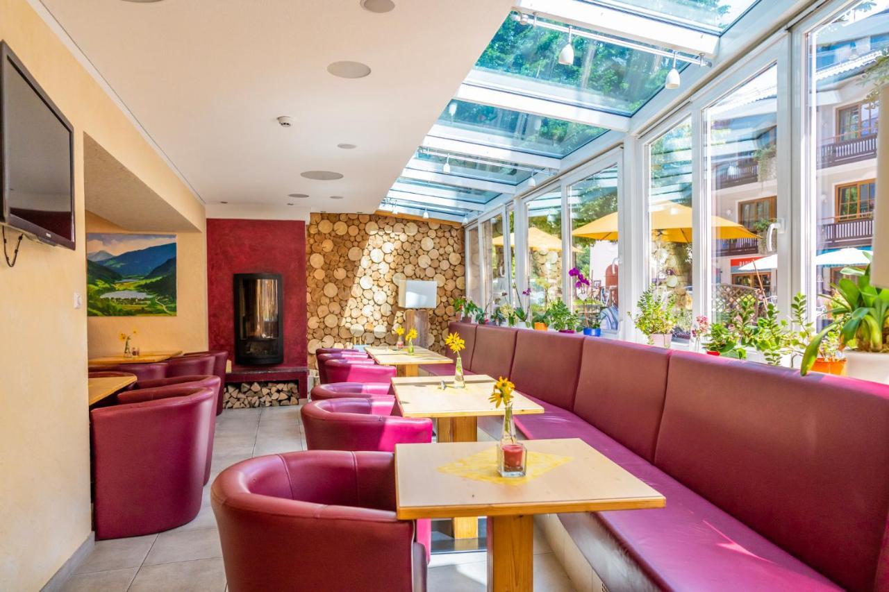 Hotel Alte Post Feld am See Exterior foto