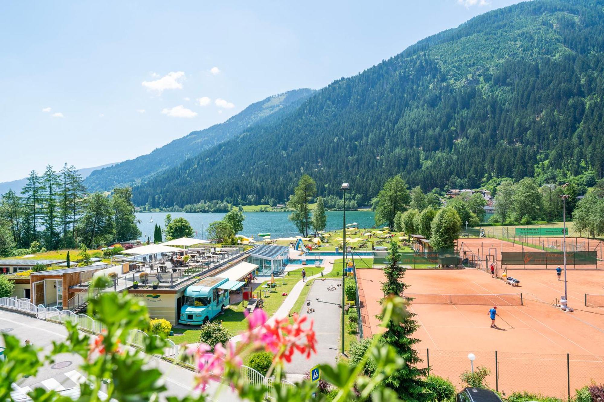 Hotel Alte Post Feld am See Exterior foto